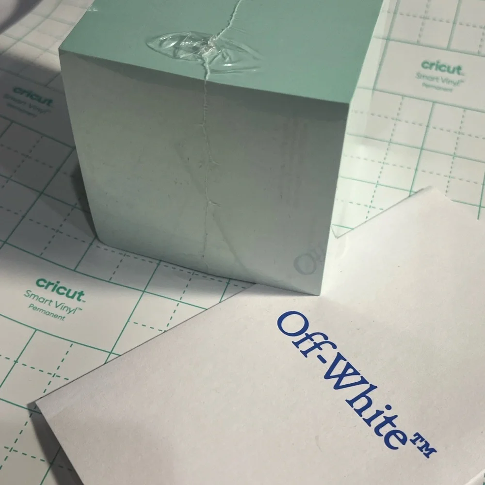 Off-white Accessory | Sticky Notes - Picture 6 of 6